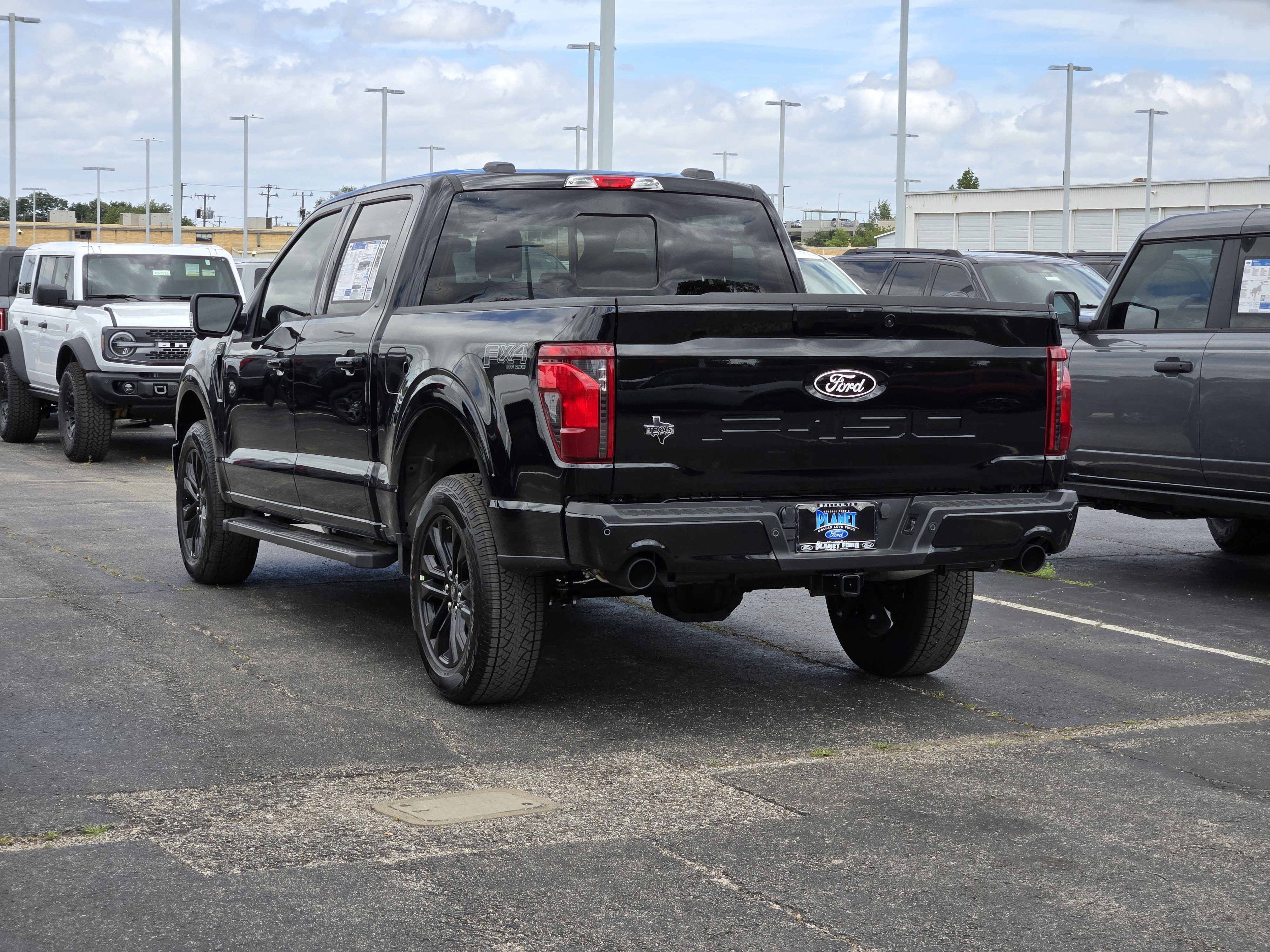 New 2026 Agate Black Metallic Ford XLT image 3
