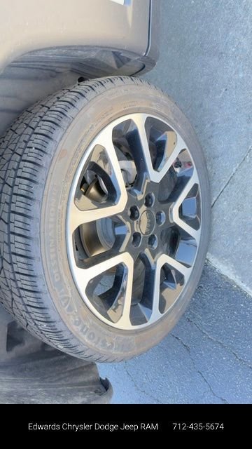 Used 2021 White Jeep Limited image 10