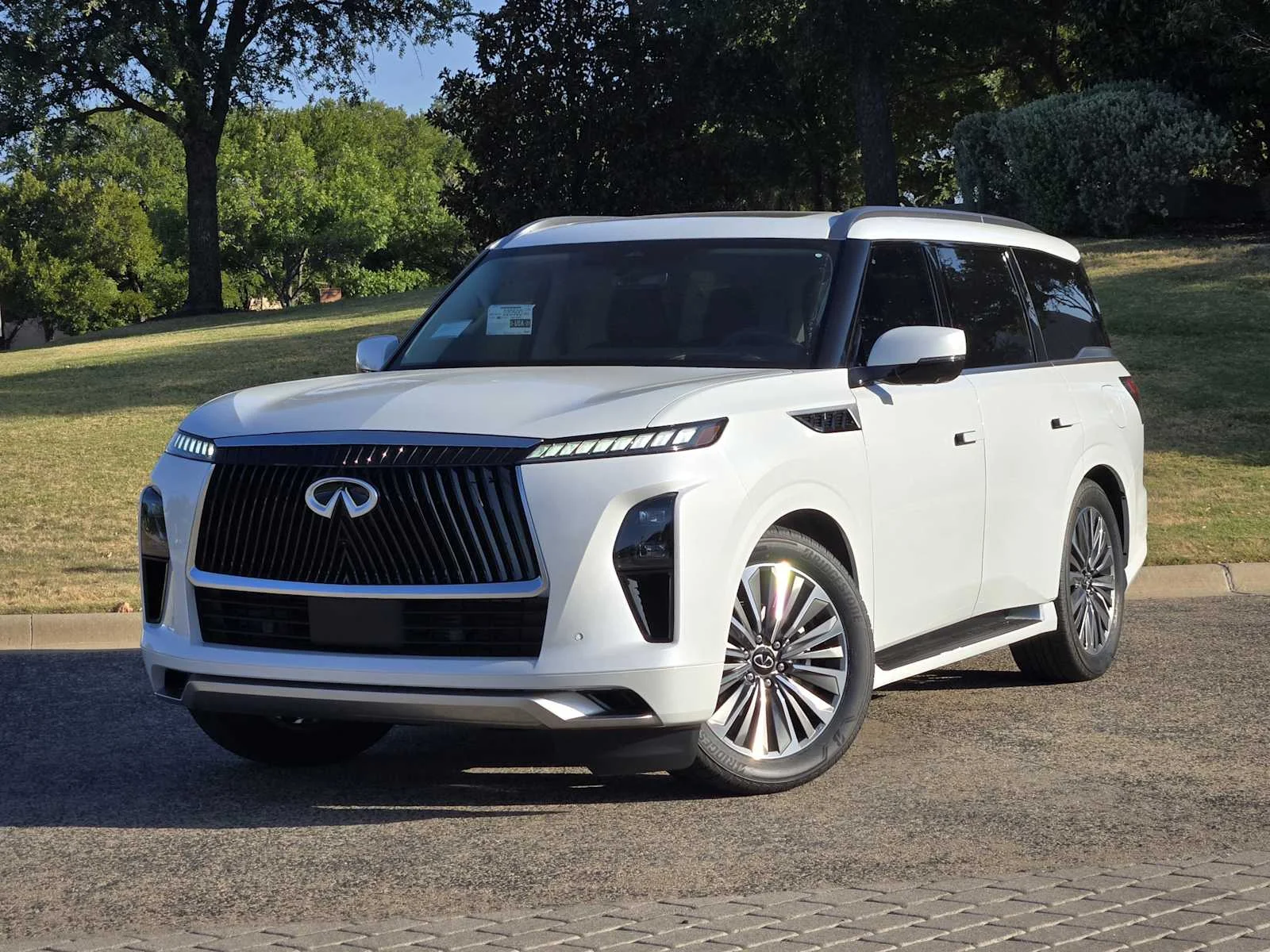 New 2027 INFINITI QX80 Luxe 2WD