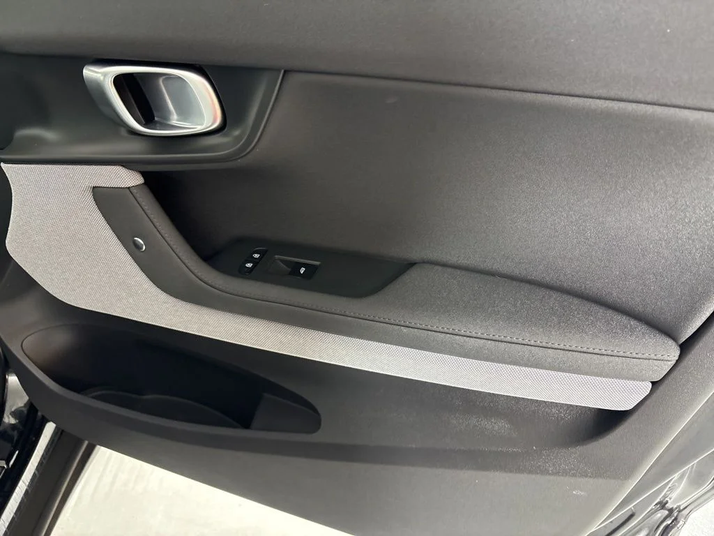 Used 2024 Space Metallic Polestar Long Range Dual Motor image 14
