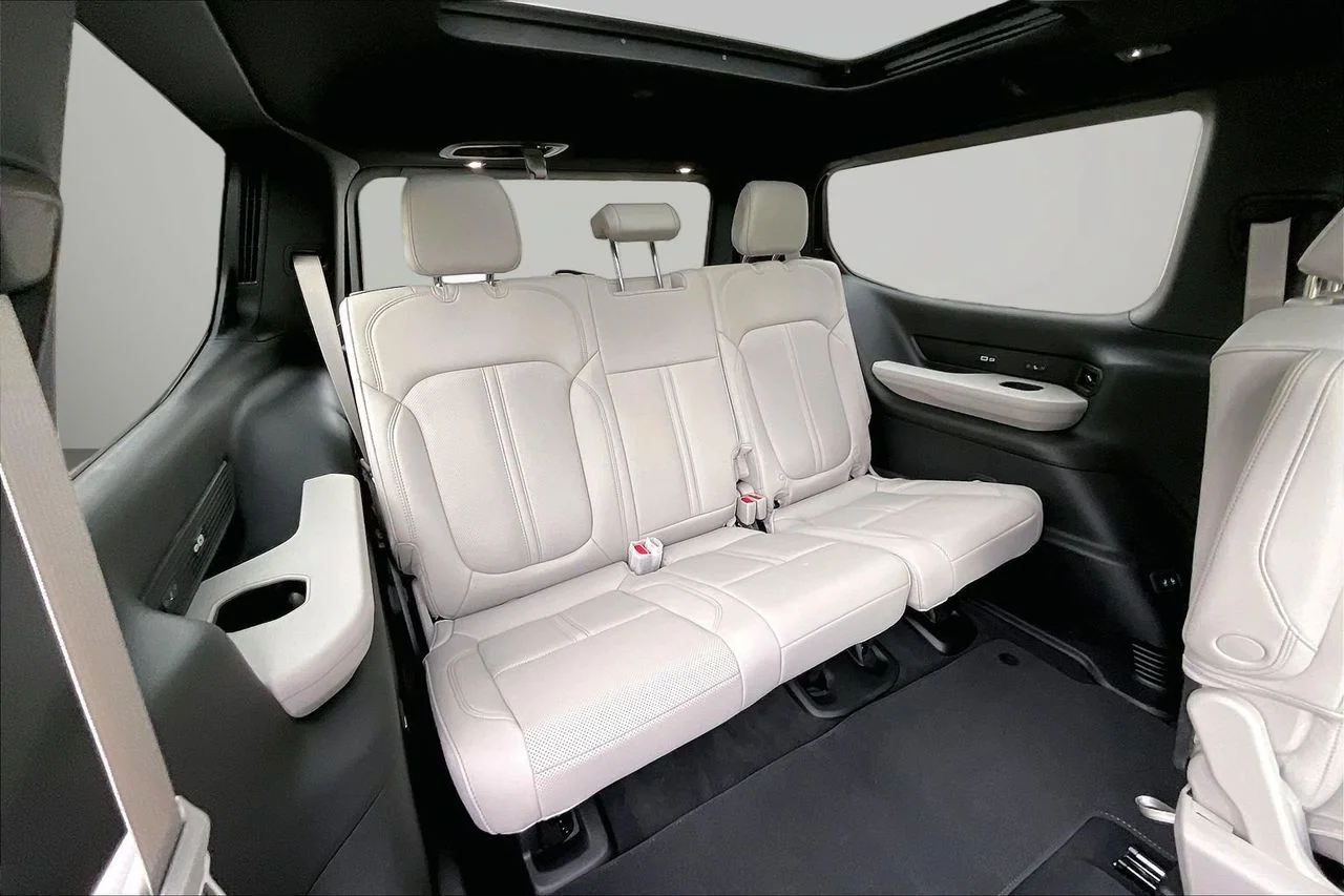 New 2026 Steel Blue Jeep Limited Altitude image 24