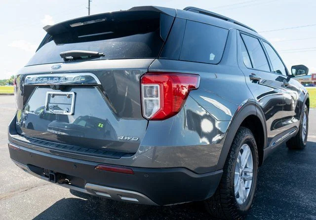 Used 2022 Gray Ford XLT image 6