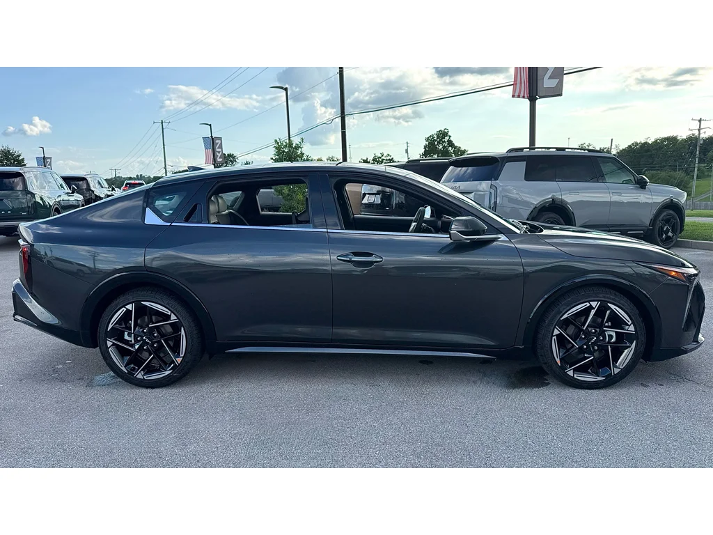 New 2026 Gry Kia GT-Line image 3
