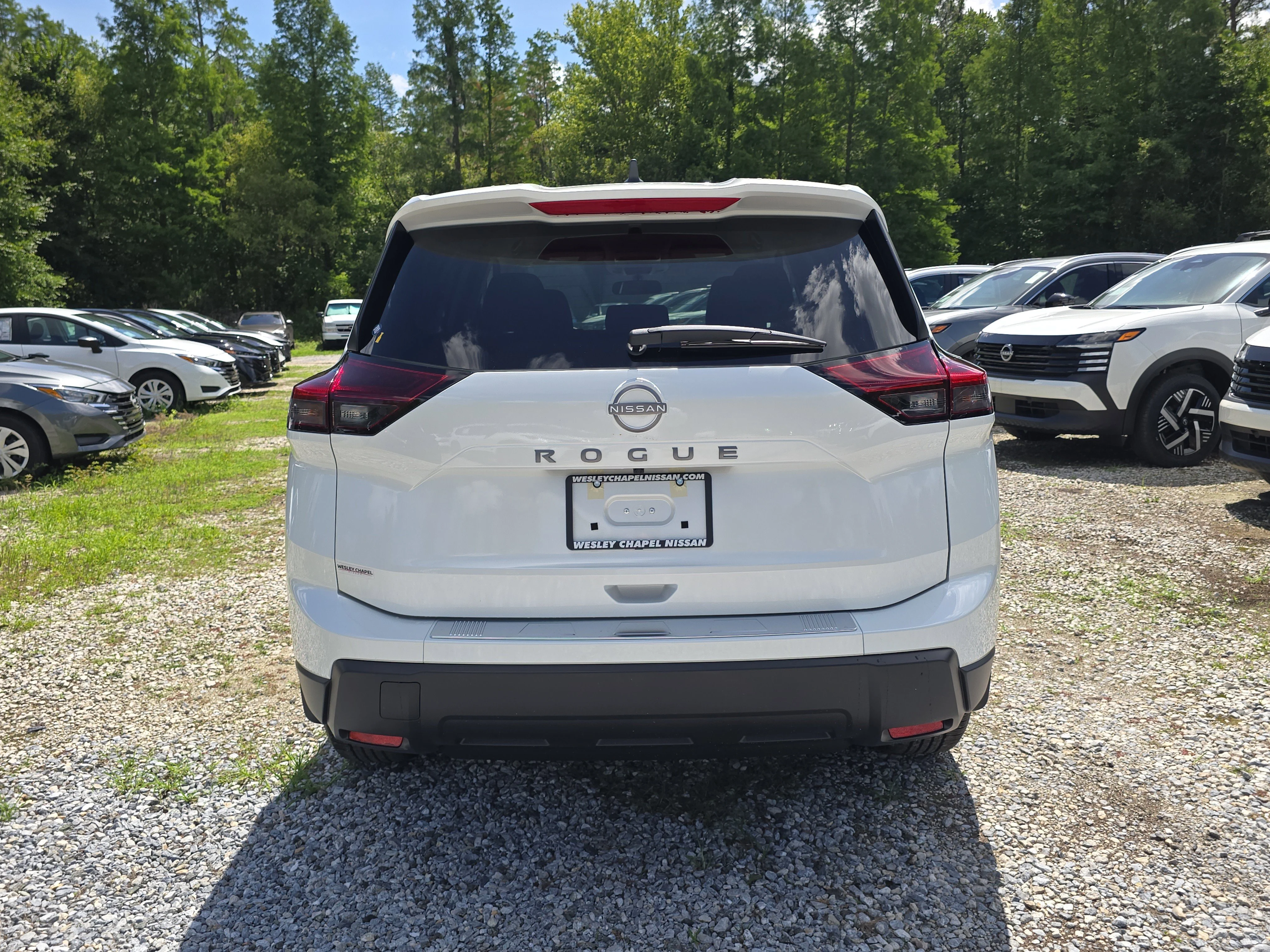 New 2026 Everest White Pearl TriCoat Nissan SV image 7
