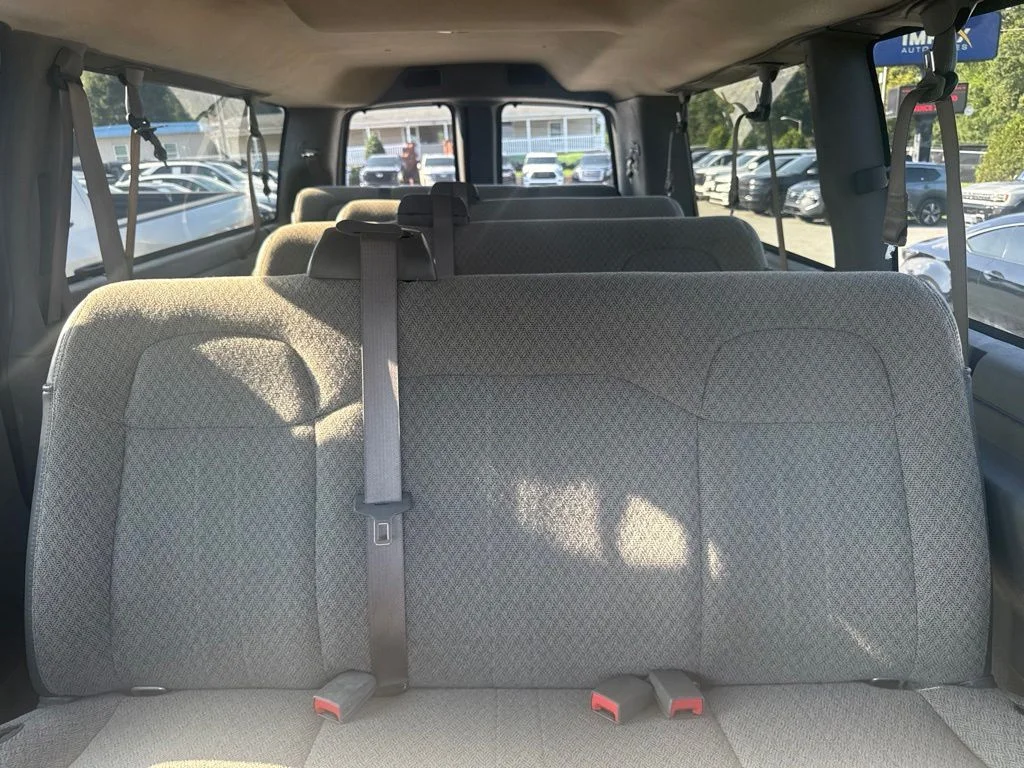 Used 2025 White Chevrolet LS image 4