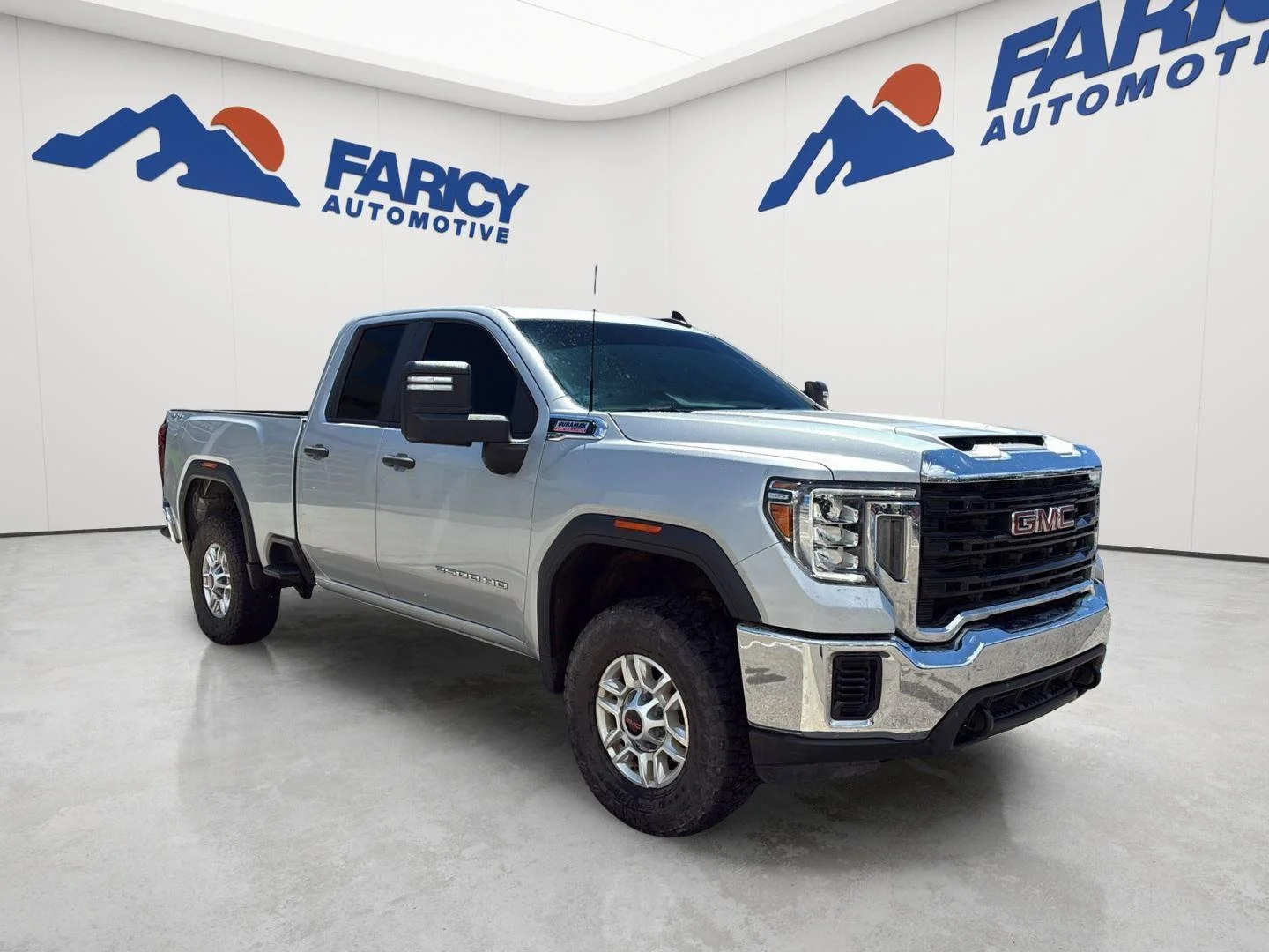 Used 2022 Quicksilver Metallic GMC Pro image 2