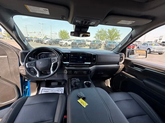 Used 2023 Blue Chevrolet RST image 9