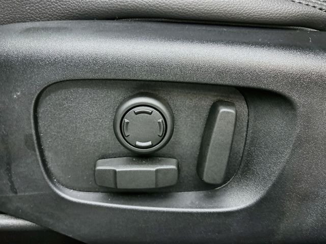 Certified Used 2026 Giola Green Land Rover S image 32