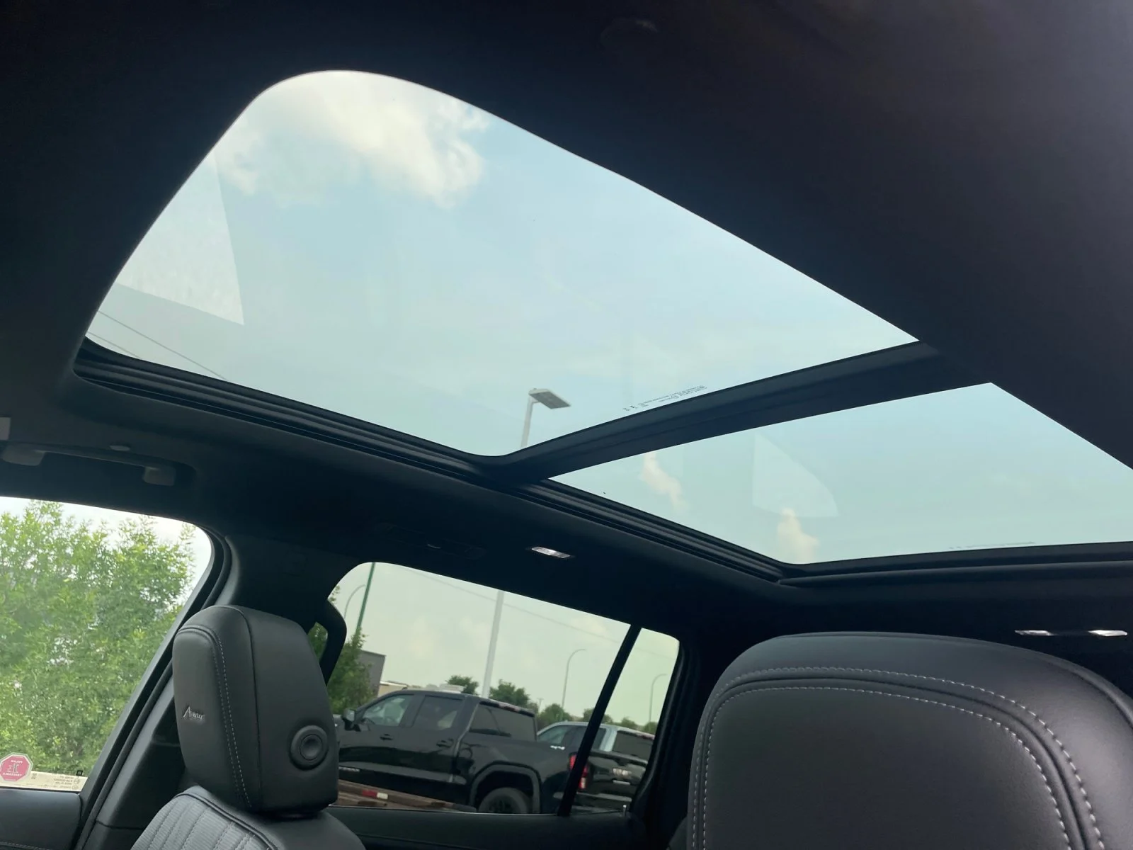 New 2026 Cherry Red Tintcoat Buick Avenir AWD image 18