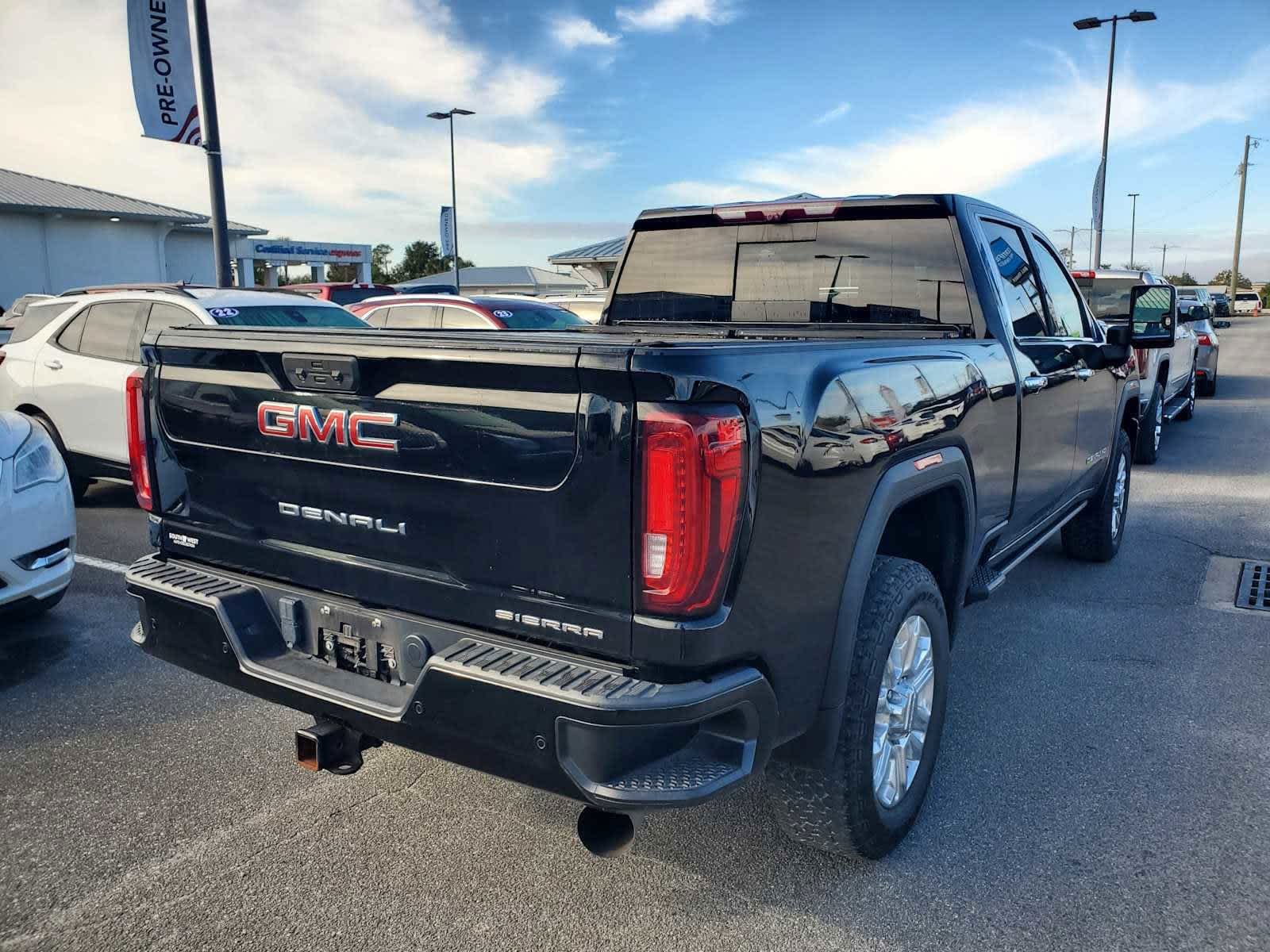2022 Gmc Sierra 2500 Denali photo 2