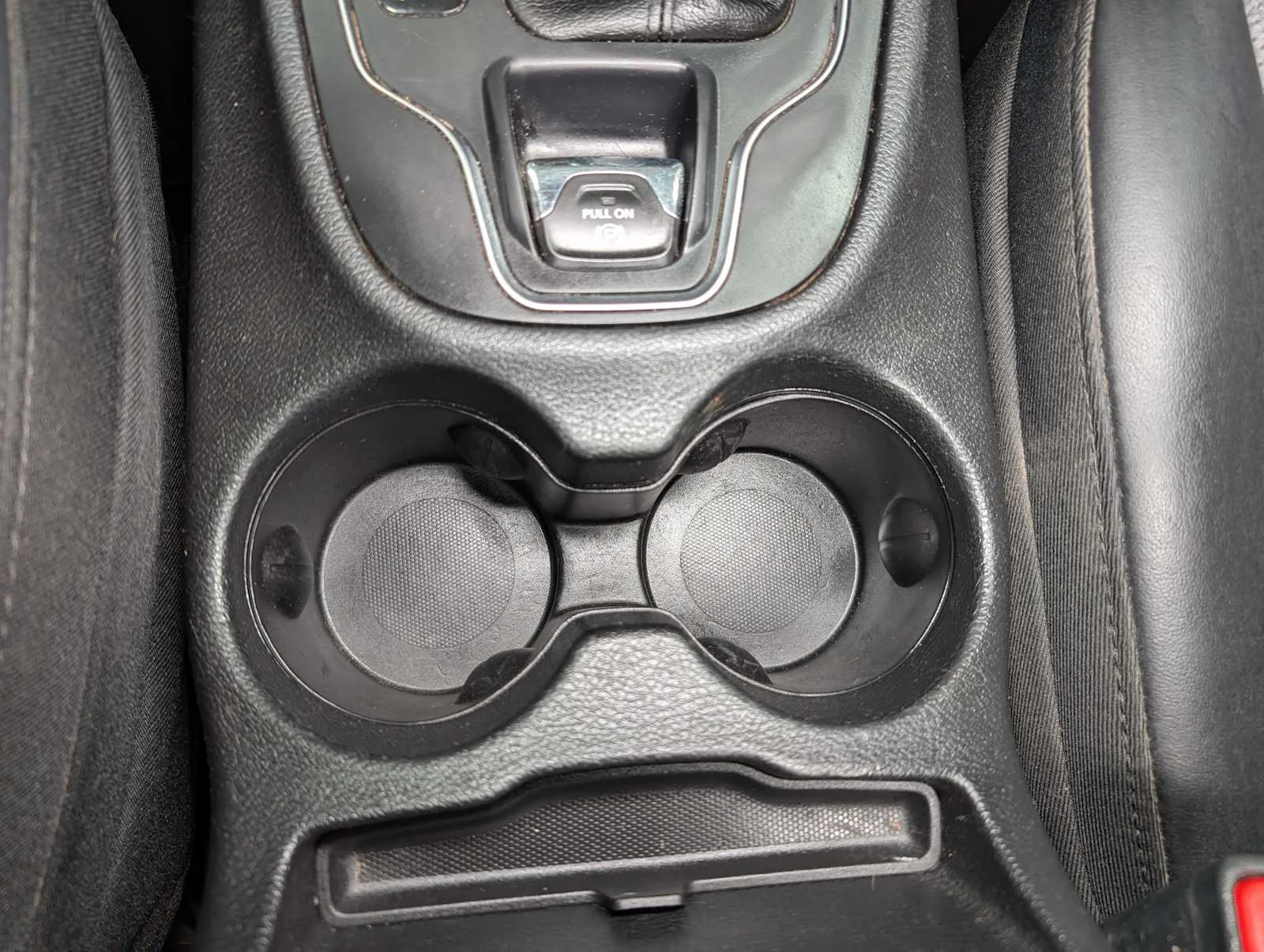 Used 2019 Pearl White Pearlcoat Jeep High Altitude image 28