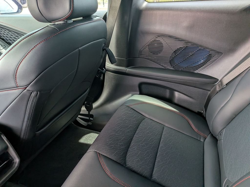 New 2026 Diamond Black Crystal Pearlcoat Dodge Scat Pack image 35
