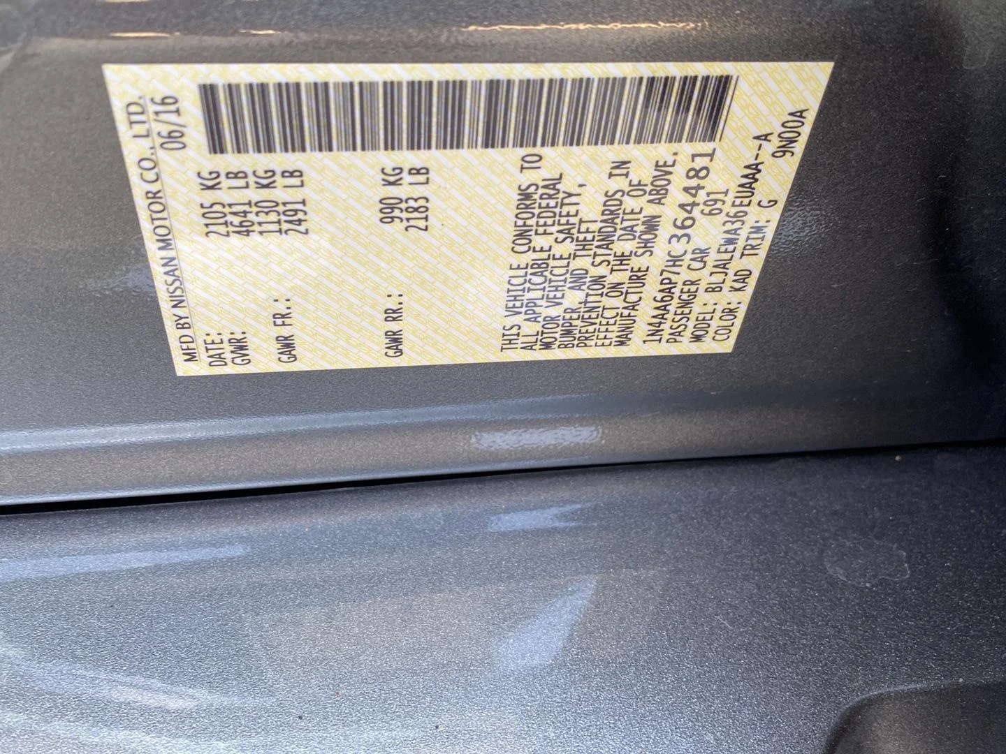 Used 2017 Gun Metallic Nissan SL image 12