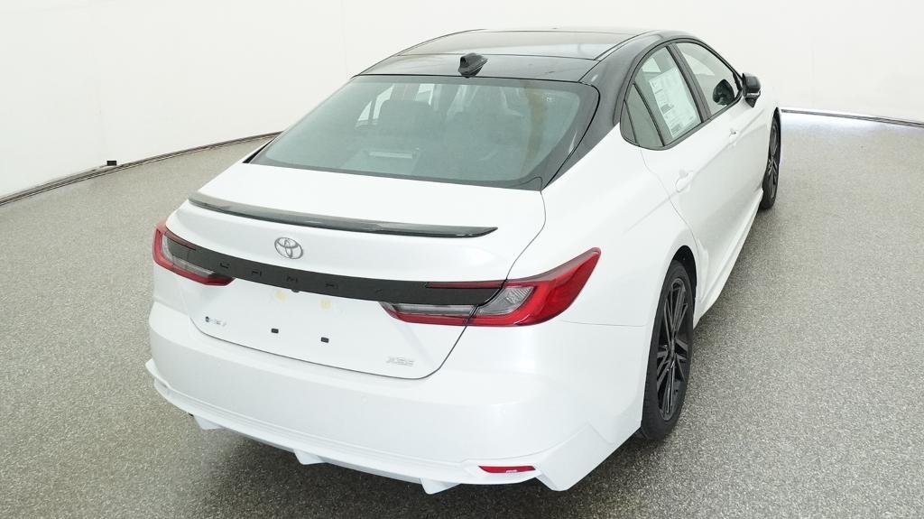 New 2026 Wind Chill Pearl with Midnight Black Metallic roof Toyota XSE image 52