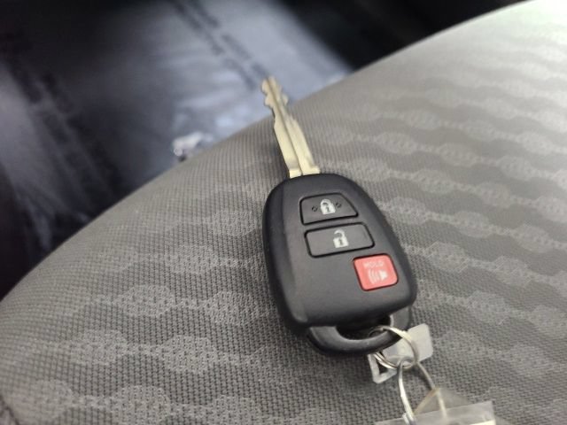 Used 2023 Magnetic Gray Metallic Toyota SR image 31