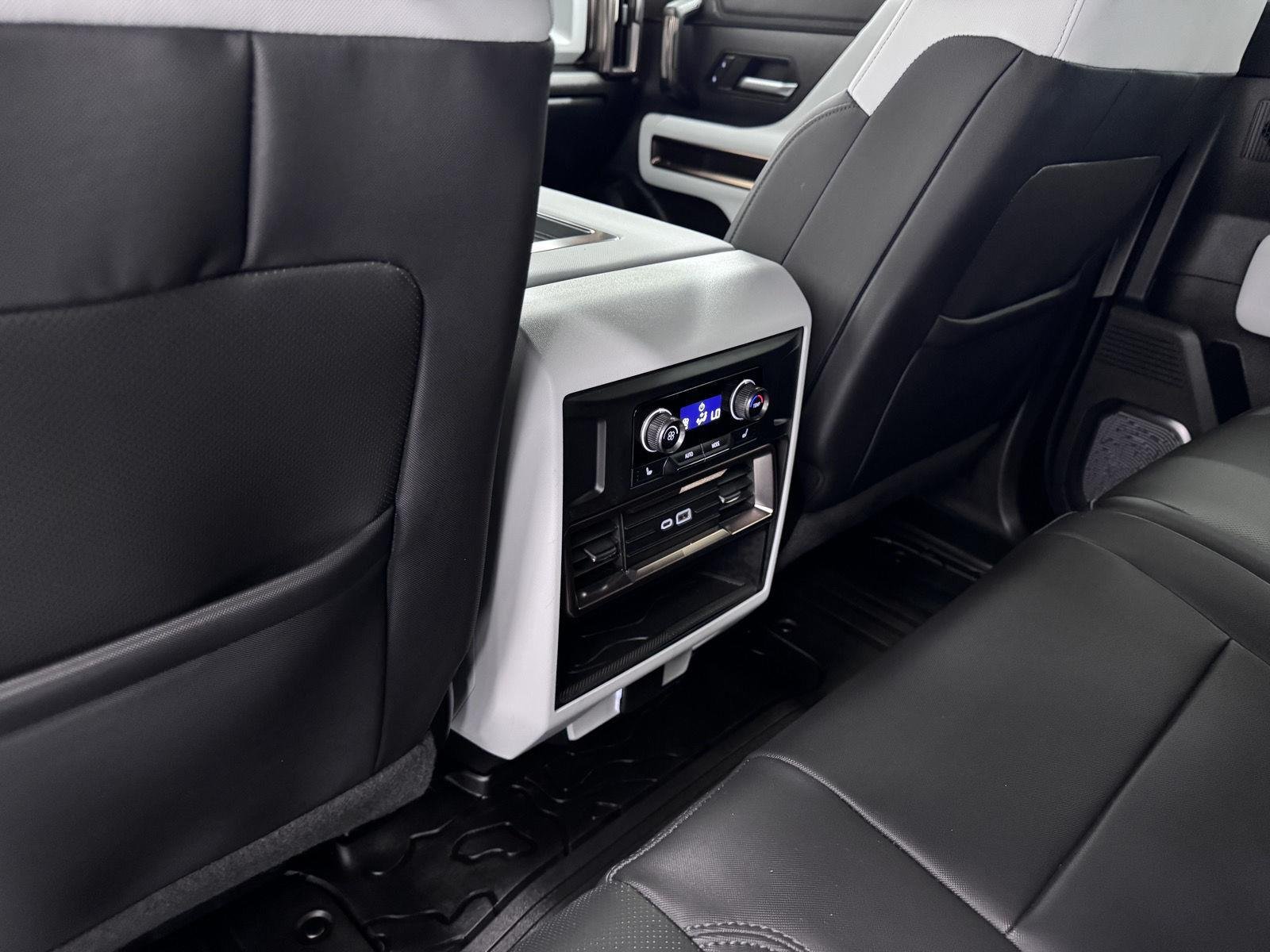 2024 GMC HUMMER EV 2X - Photo 23
