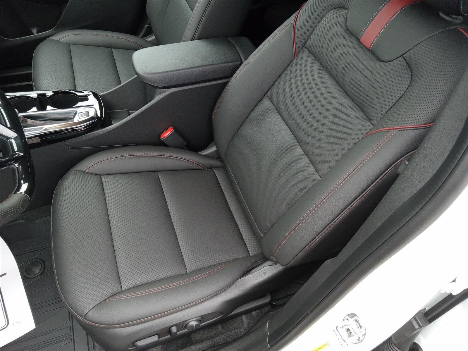 2026 Chevrolet Trax RS - Photo 10