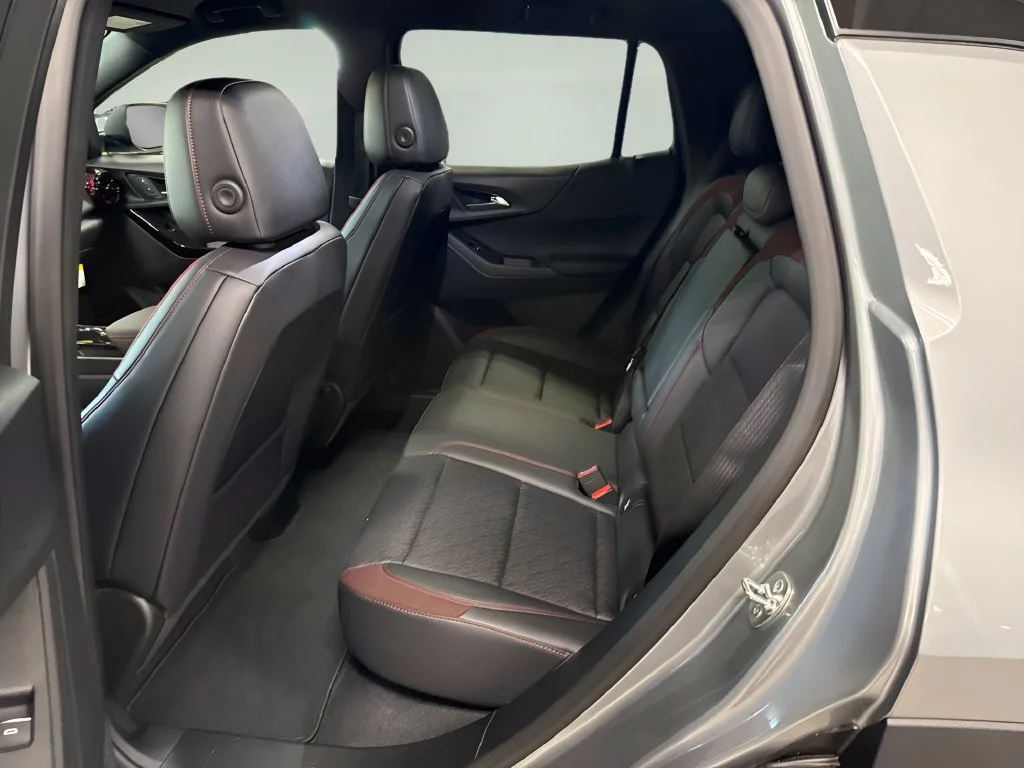 2027 Chevrolet Equinox RS - Photo 12
