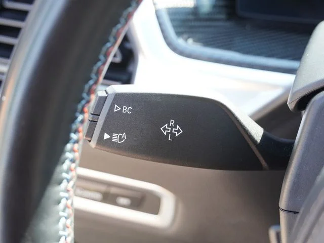 Used 2024 Black BMW M60i image 31