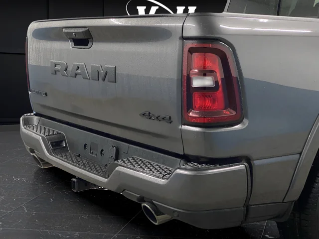 New 2026 Granite Crystal Metallic Clearcoat RAM Big Horn/Lone Star image 37