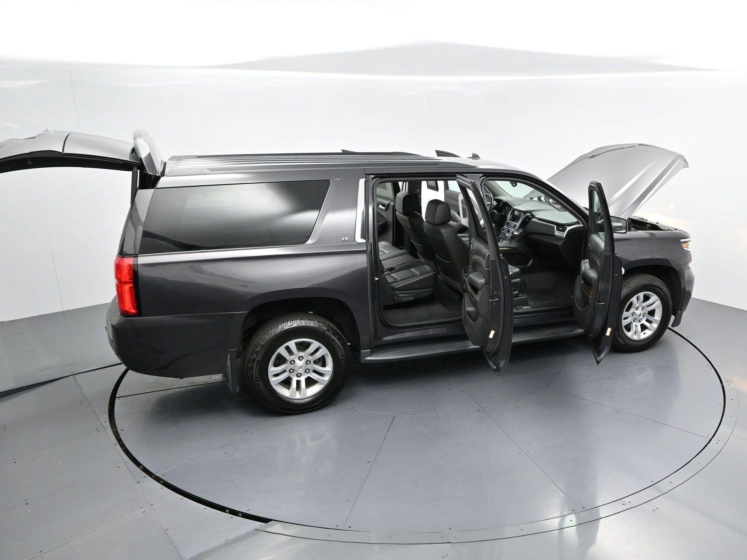 Used 2018 TUNGSTEN METALLIC Chevrolet LT image 49