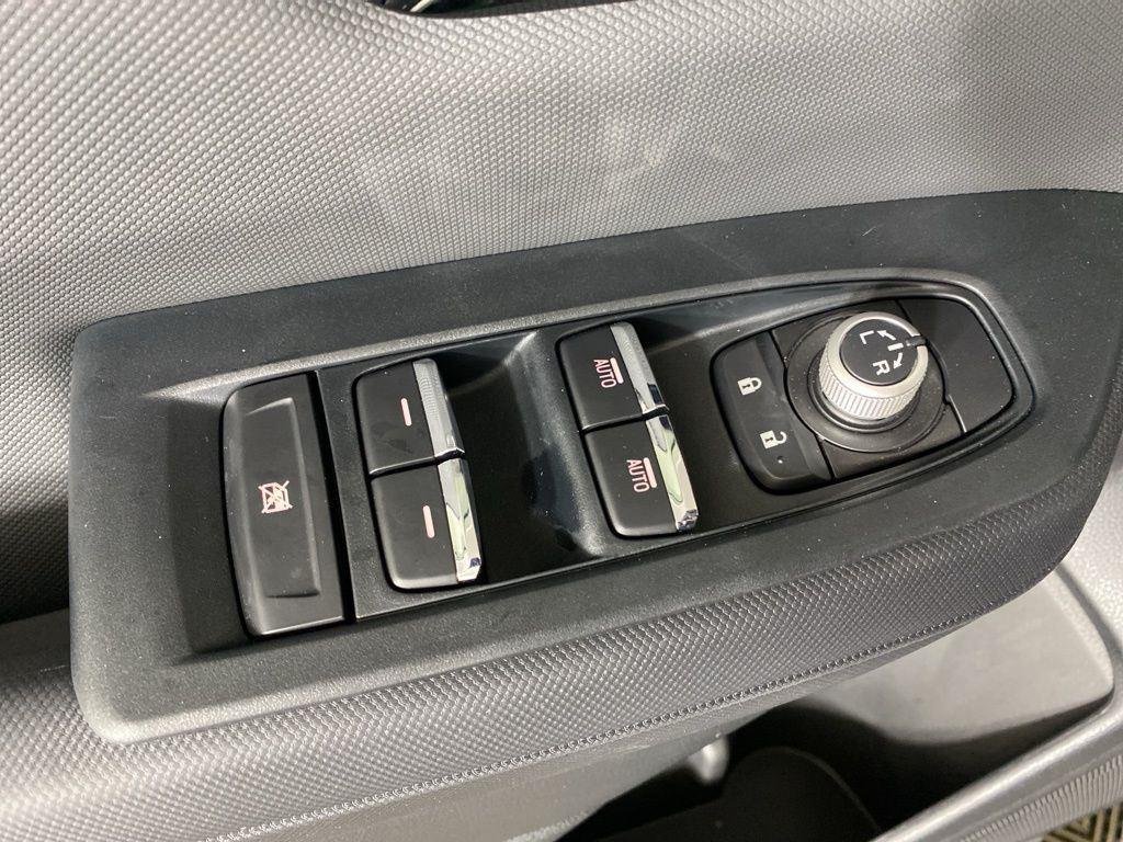2025 Subaru Forester Limited - Photo 27