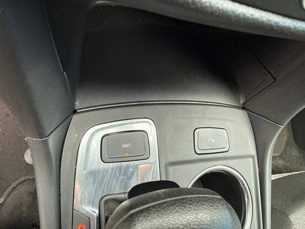 2024 Chevrolet Equinox LT - Photo 30