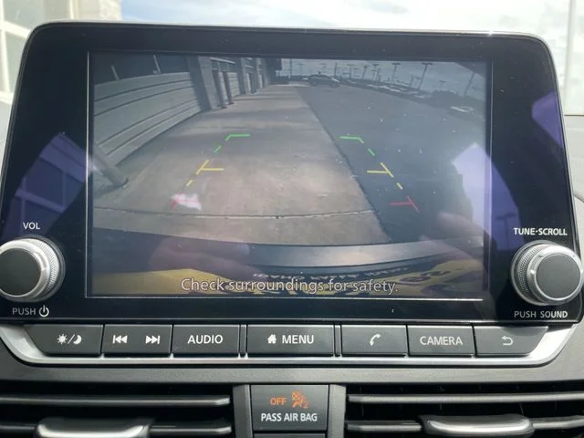 Used 2025 Gray Nissan 2.5 SV image 17