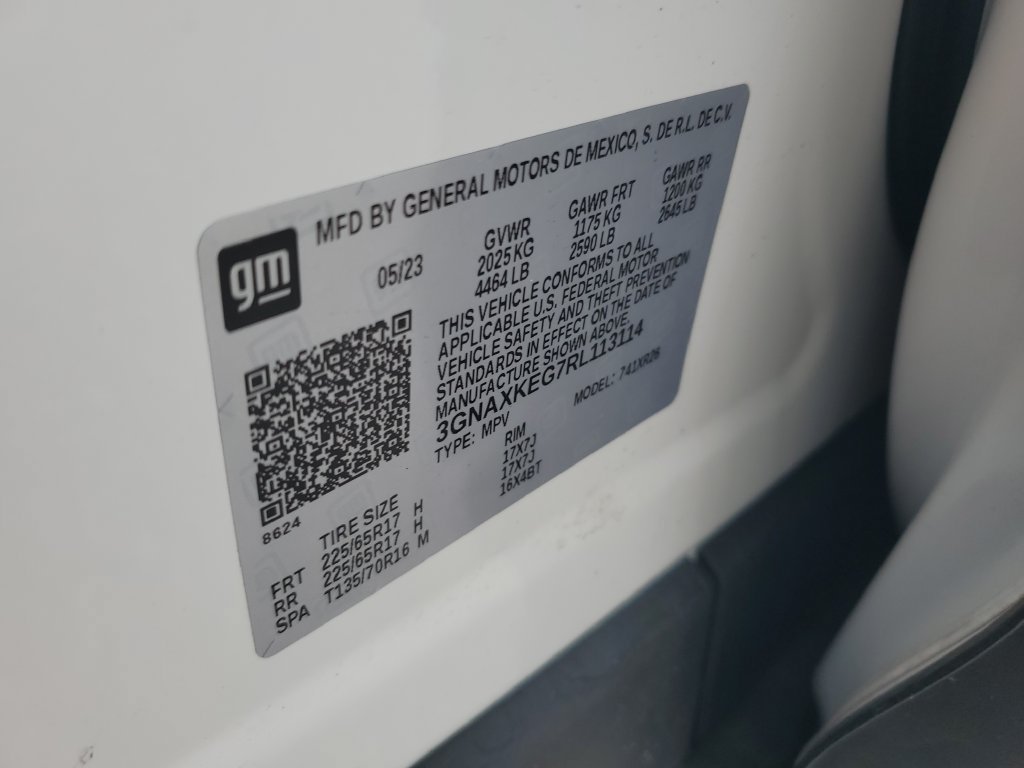 Used 2024 Summit White Chevrolet LT image 21