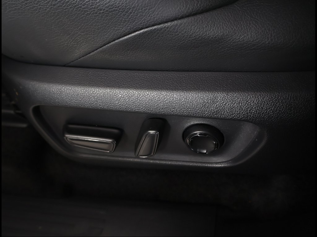 Certified Used 2026 Wind Chill Pearl Toyota Limited image 10