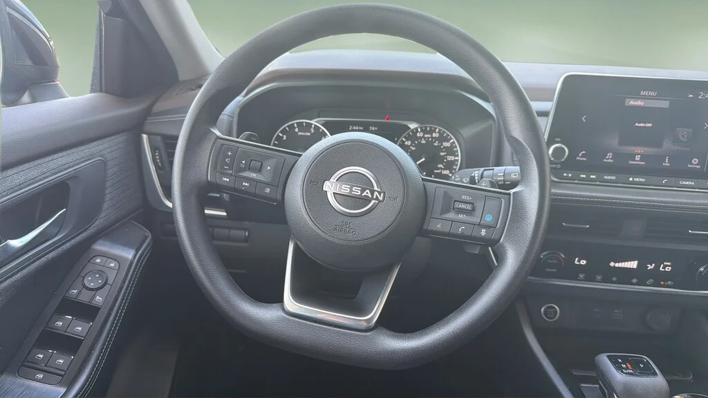 Used 2023 Super Black Nissan SV image 9