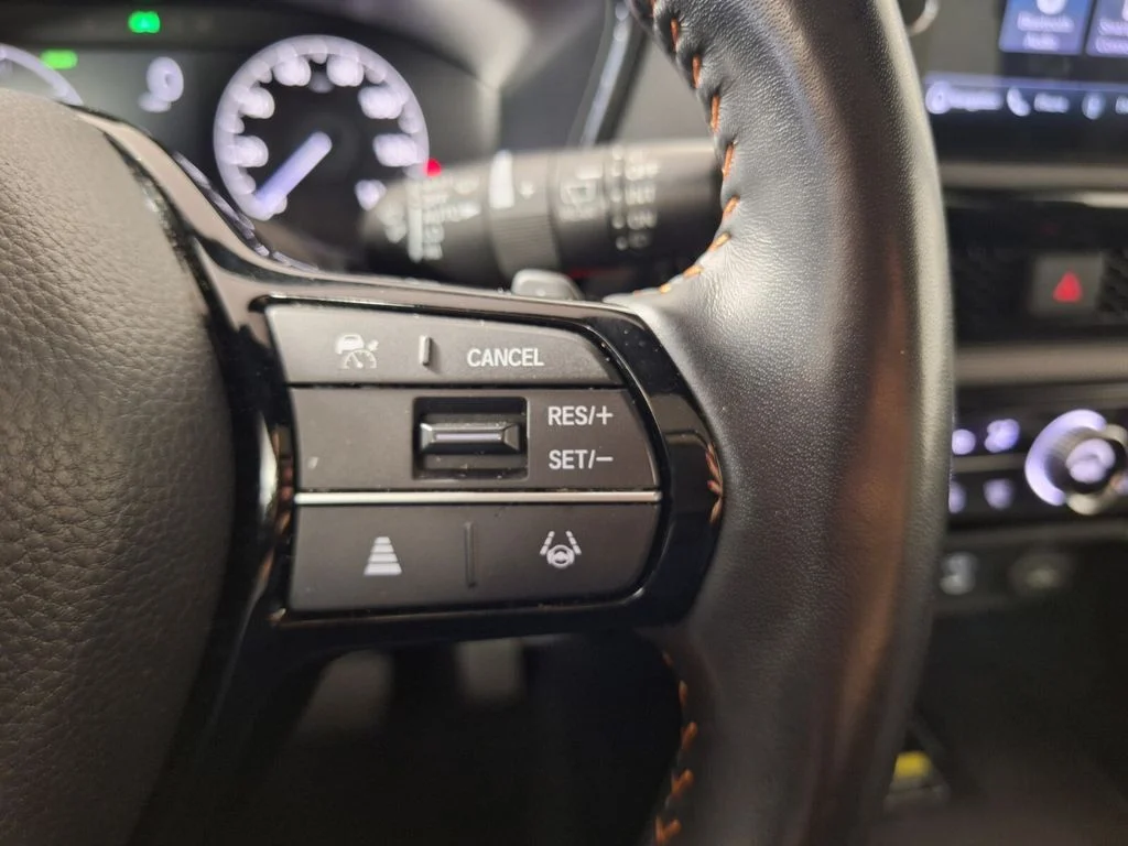 2025 Honda CR-V Sport Touring - Photo 17