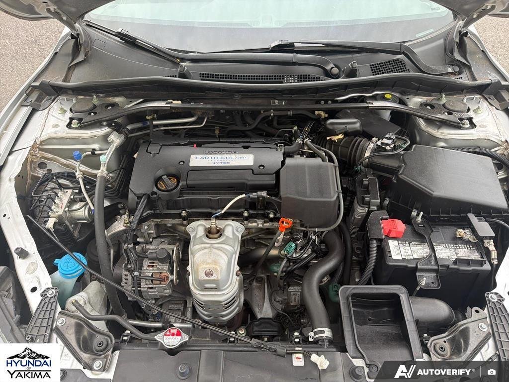 Used 2014 Alabaster Silver Metallic Honda EX-L image 10