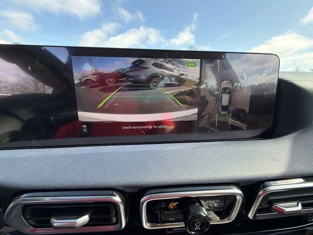 New 2026 Aspen White TriCoat Nissan SL image 17