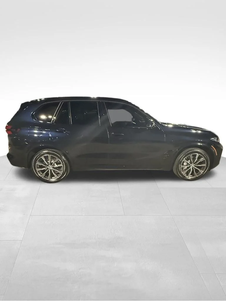 Used 2026 Black BMW xDrive50e image 8