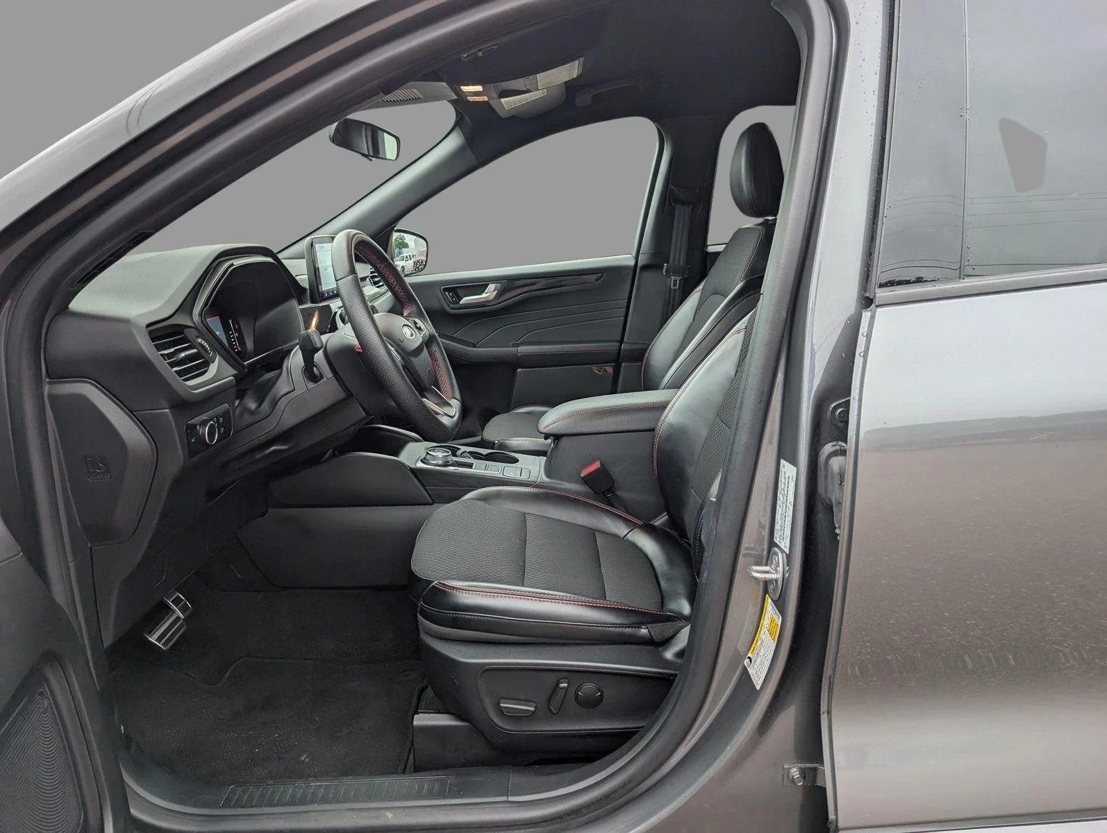 Used 2024 Carbonized Gray Ford ST-Line image 11