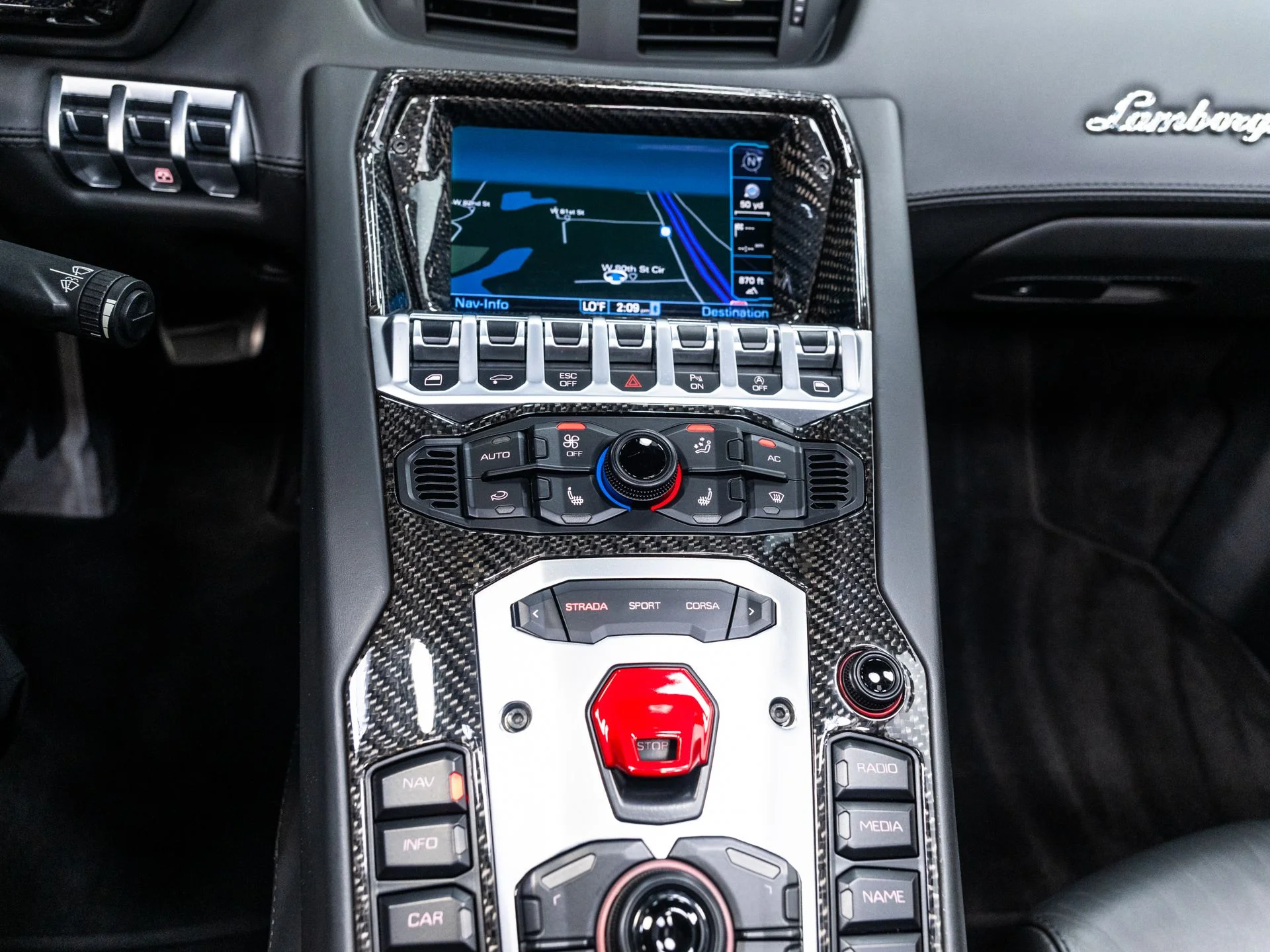 Used 2014  Lamborghini Roadster image 35