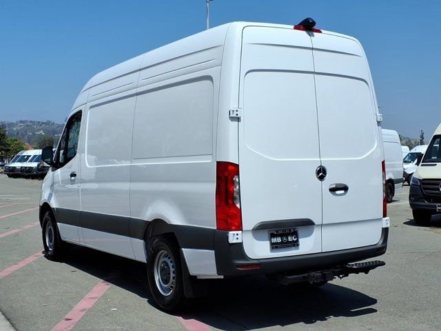 New 2026 Arctic White Mercedes-Benz Worker image 19