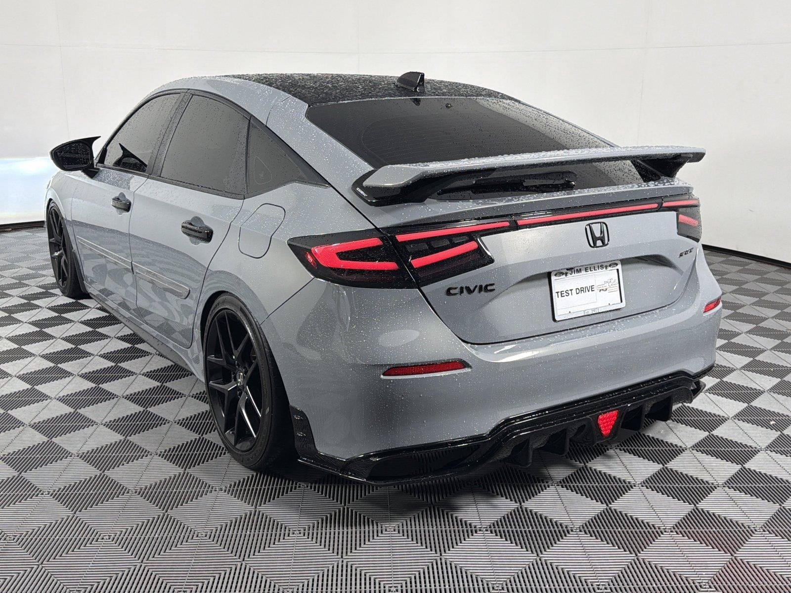 Used 2025 Urban Gray Pearl Honda Sport image 5