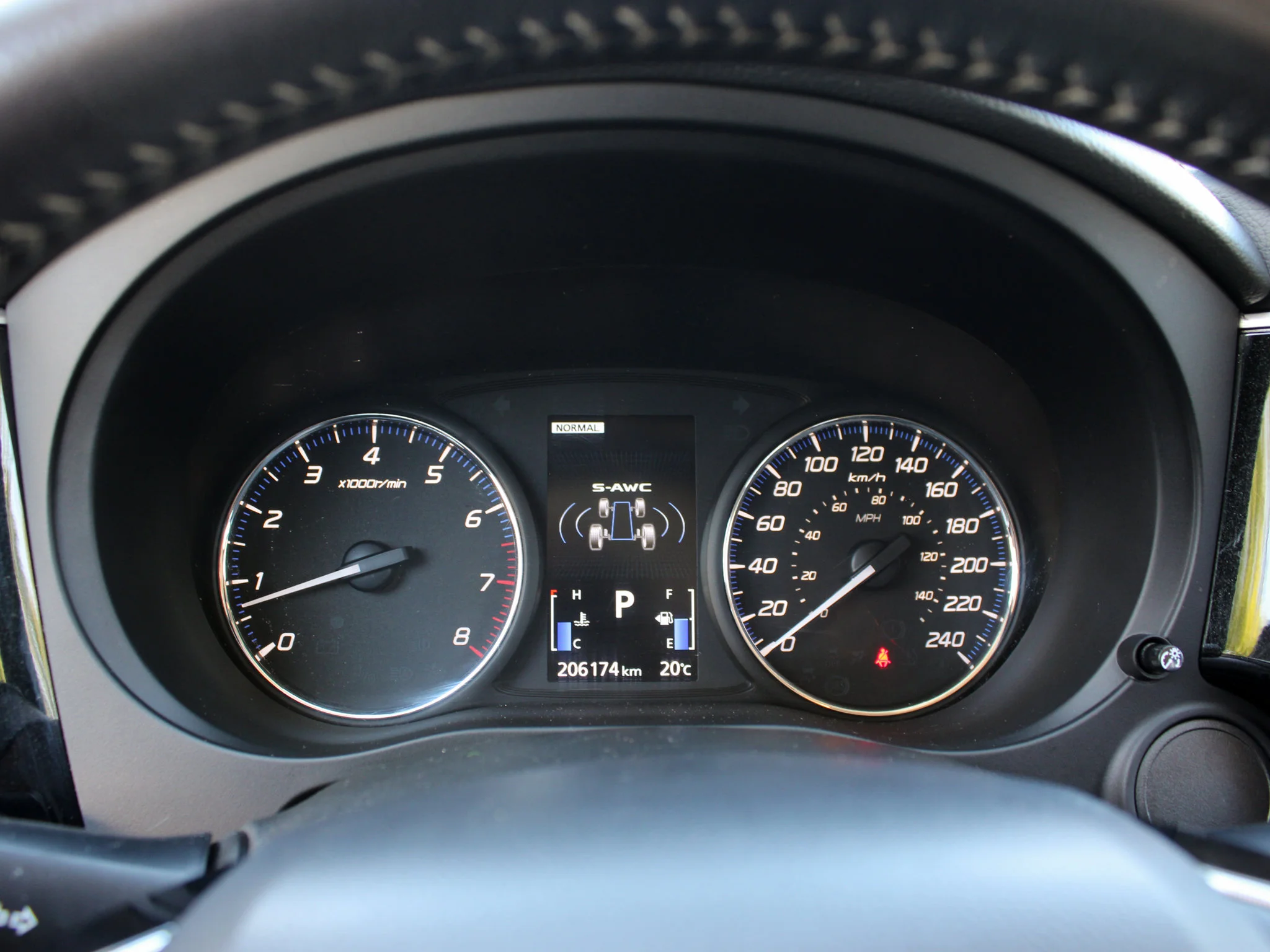 Used 2020  Mitsubishi ES * No Accidents | 7-Seater | Backup Camera | Heated Seats | AWD image 7