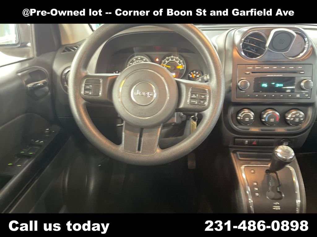 Used 2014 Red Jeep Sport image 16