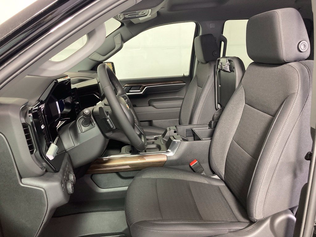 2026 Chevrolet Silverado 1500 LT - Photo 8