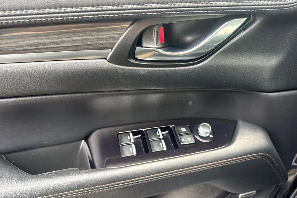 Used 2019 Black Mazda Grand Touring image 13