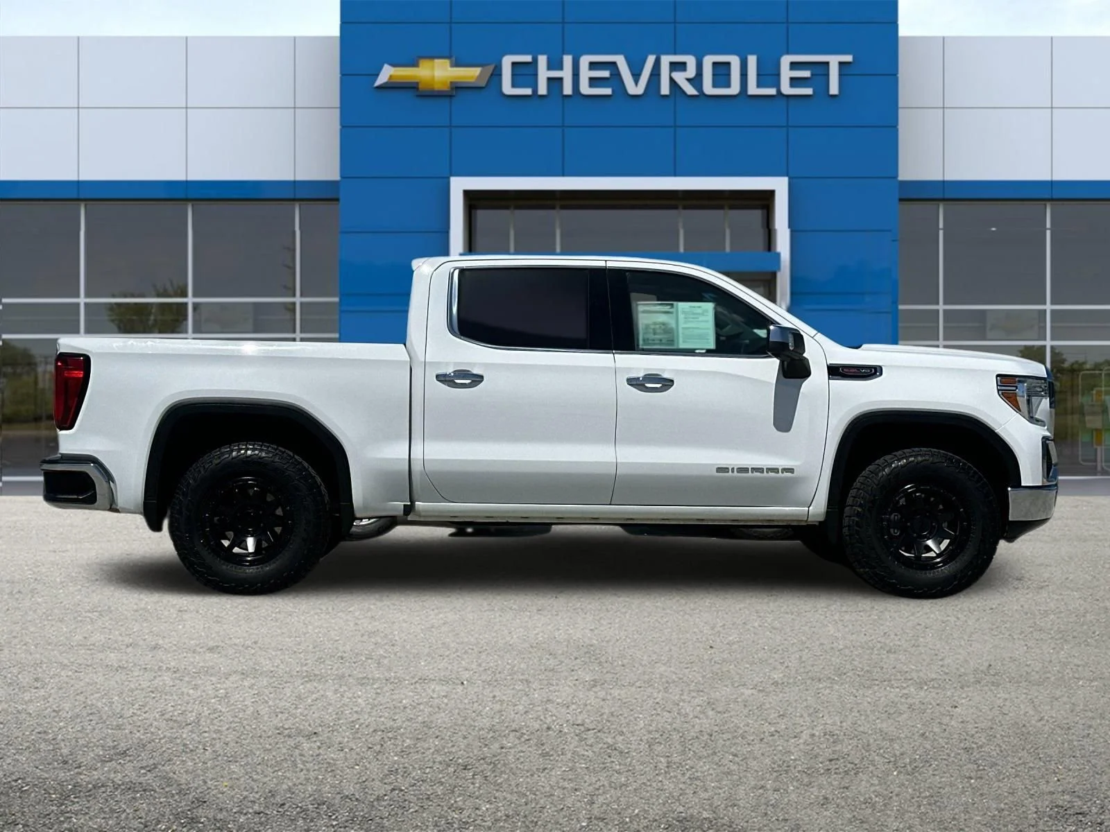 Used 2022 Summit White GMC SLT image 3