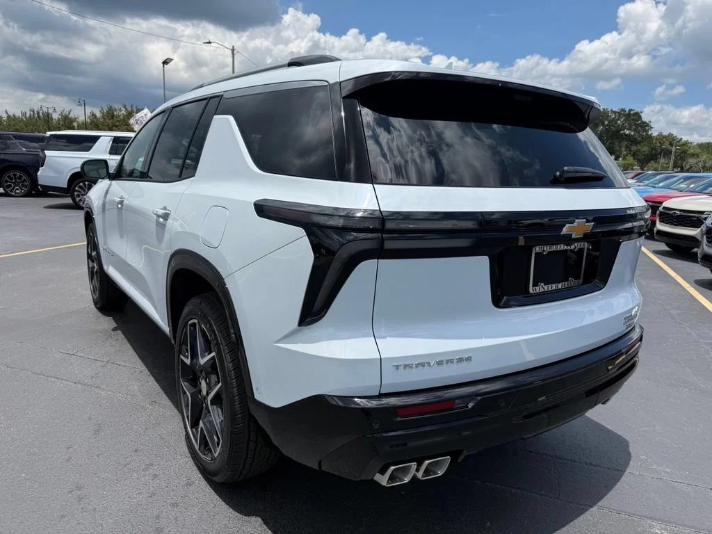 2026 Chevrolet Traverse High Country - Photo 6