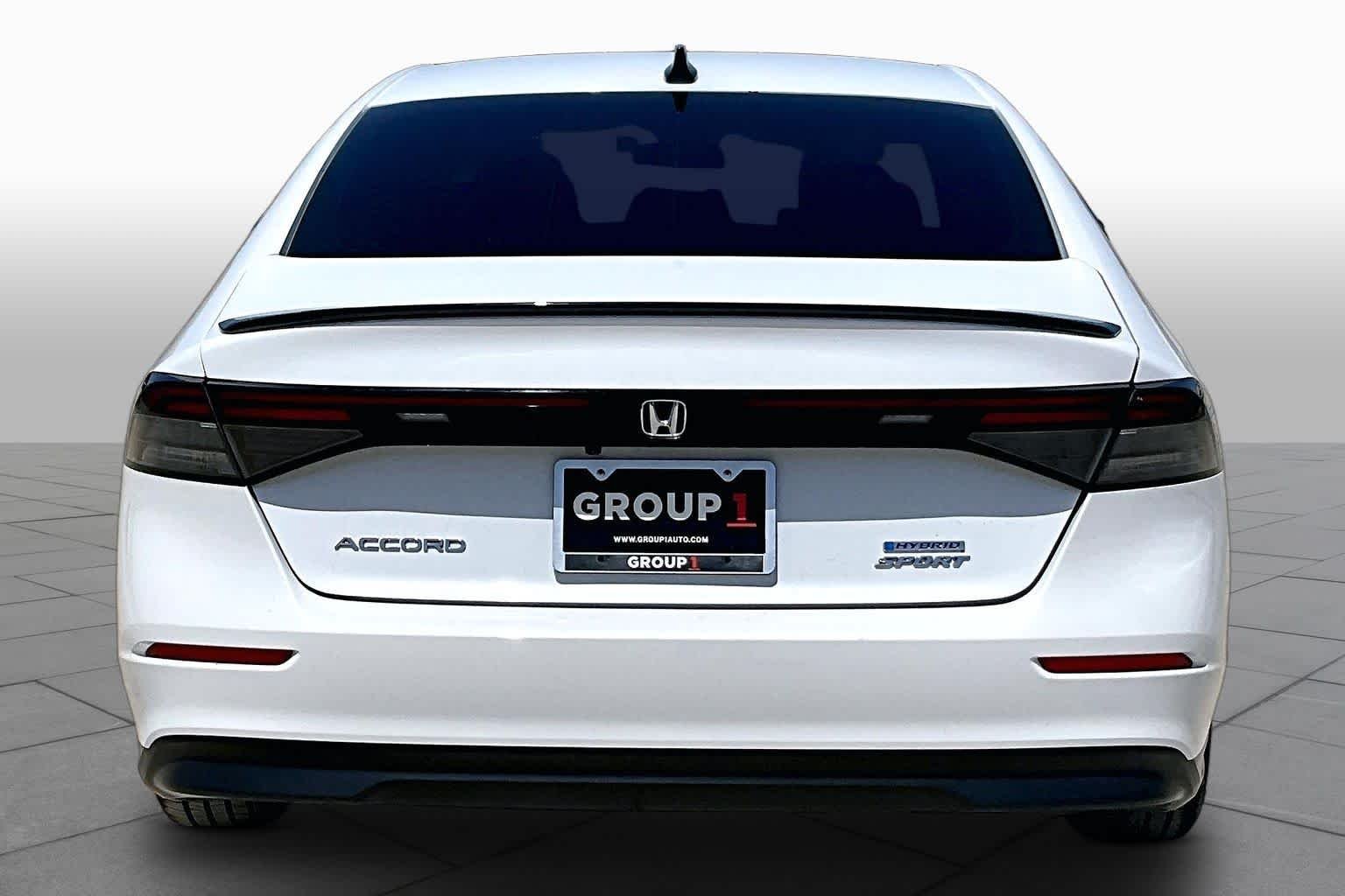 Used 2023 Platinum White Pearl Honda Sport image 9