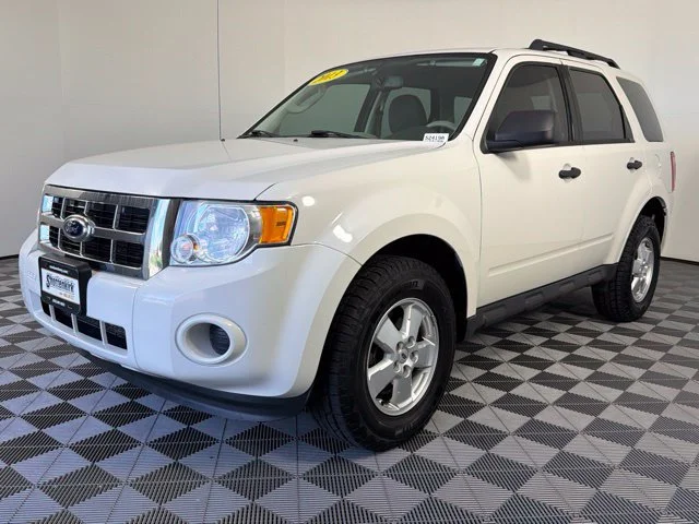 Used 2012 White Ford XLS image 2