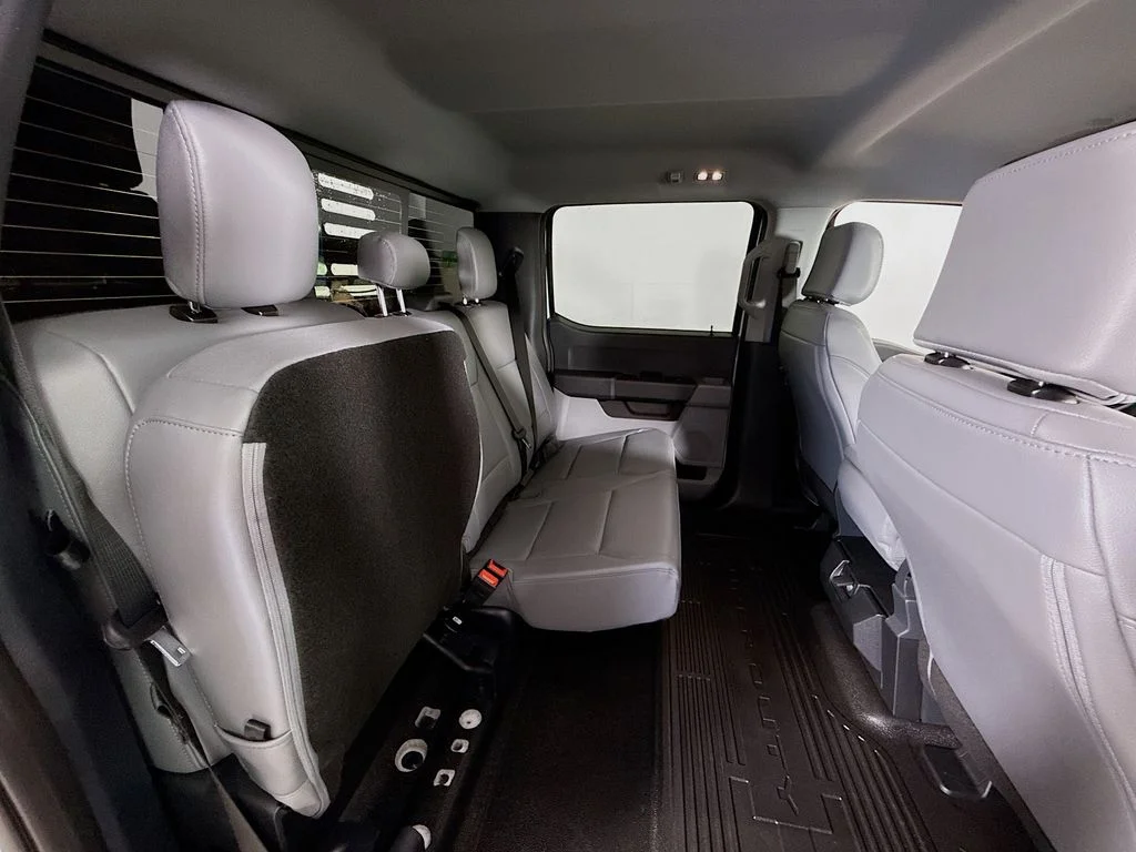 2025 Ford F-350 Super Duty Chassis Cab XL - Photo 26