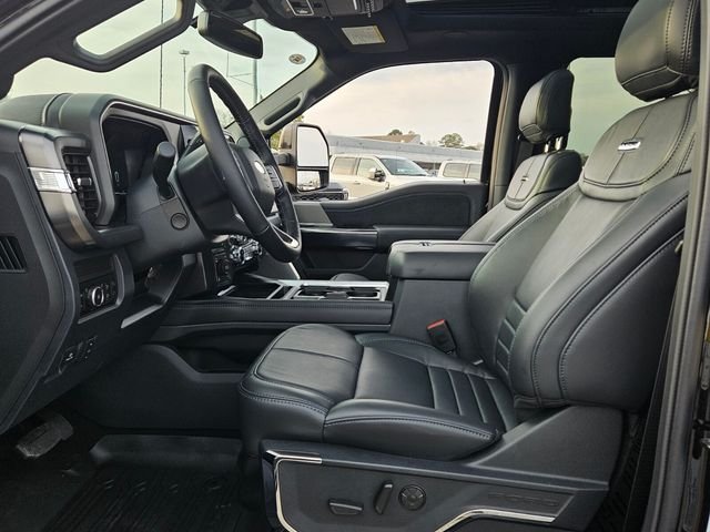 2026 Ford F-350 Super Duty Platinum - Photo 12