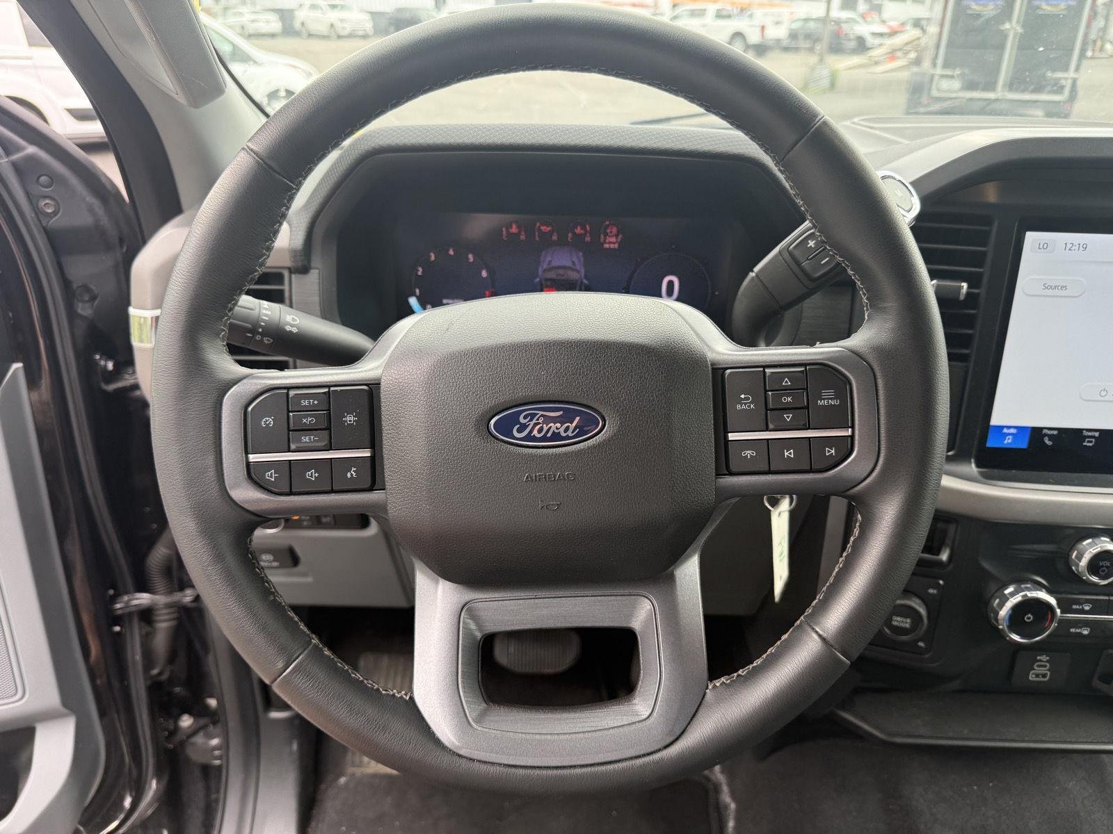 Used 2025 Agate Black Ford XLT image 7